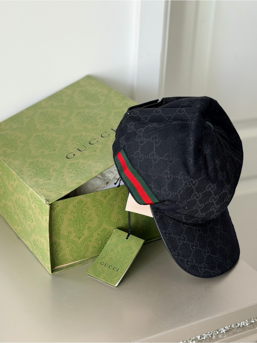 GG baseball hat with Web
